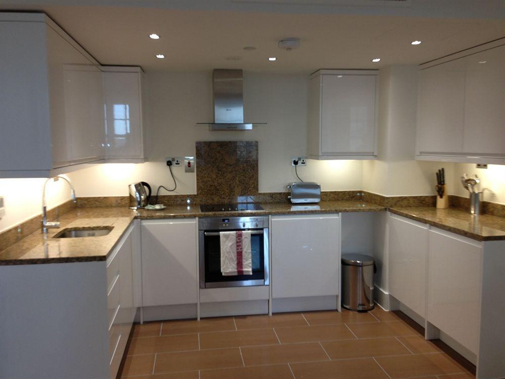 Max Serviced Apartments Commercial Road London Exterior photo